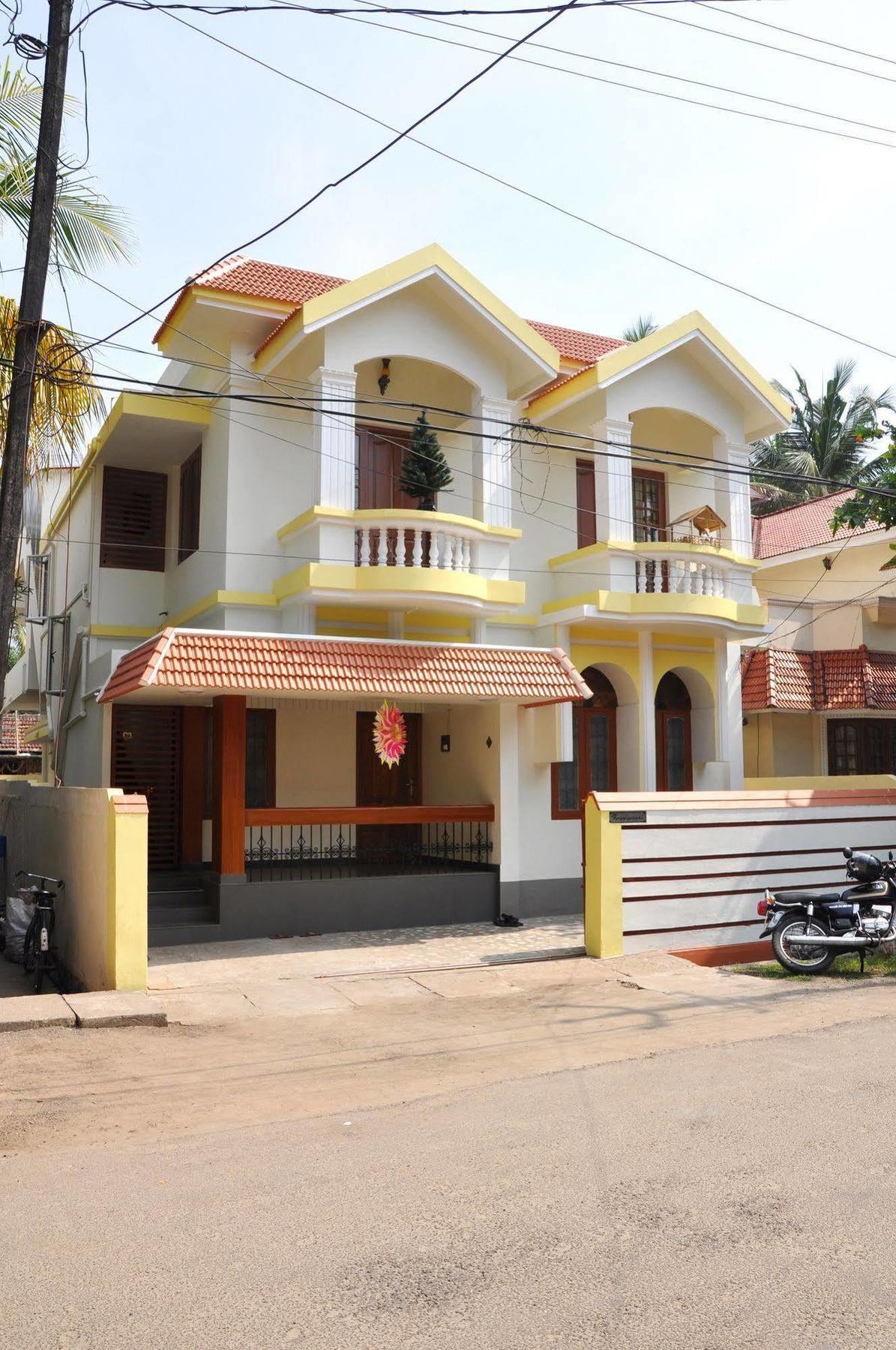 Aroma Home Stay Kochi Exterior photo